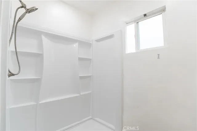 $1,900 | 921 Carob Way, Montebello, CA 90640