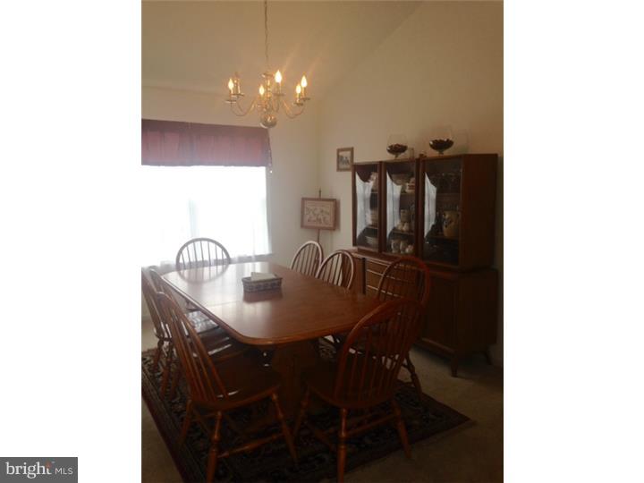 304 Elizabeth Drive Sinking Spring, PA 19608 - Photo 9 of 19 Dining Room