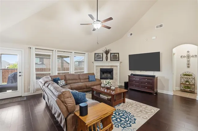 $399,900 | 3018 Fern Court, Midlothian, TX 76065