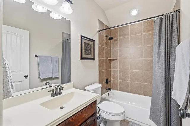 $399,900 | 3018 Fern Court, Midlothian, TX 76065