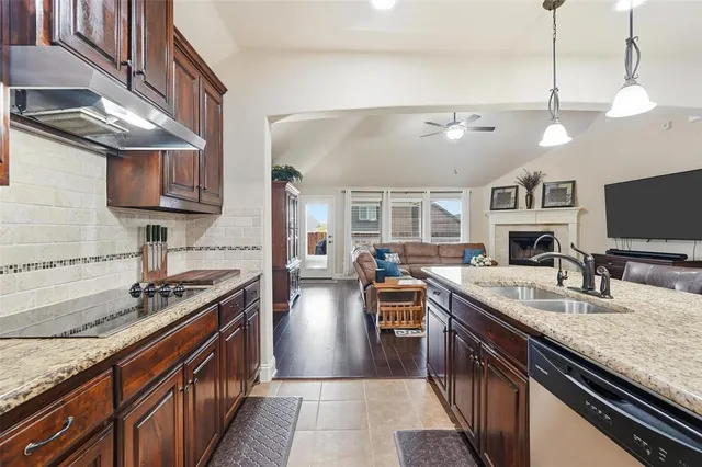 $399,900 | 3018 Fern Court, Midlothian, TX 76065