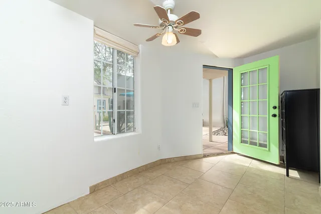 a street sign on the side of a road