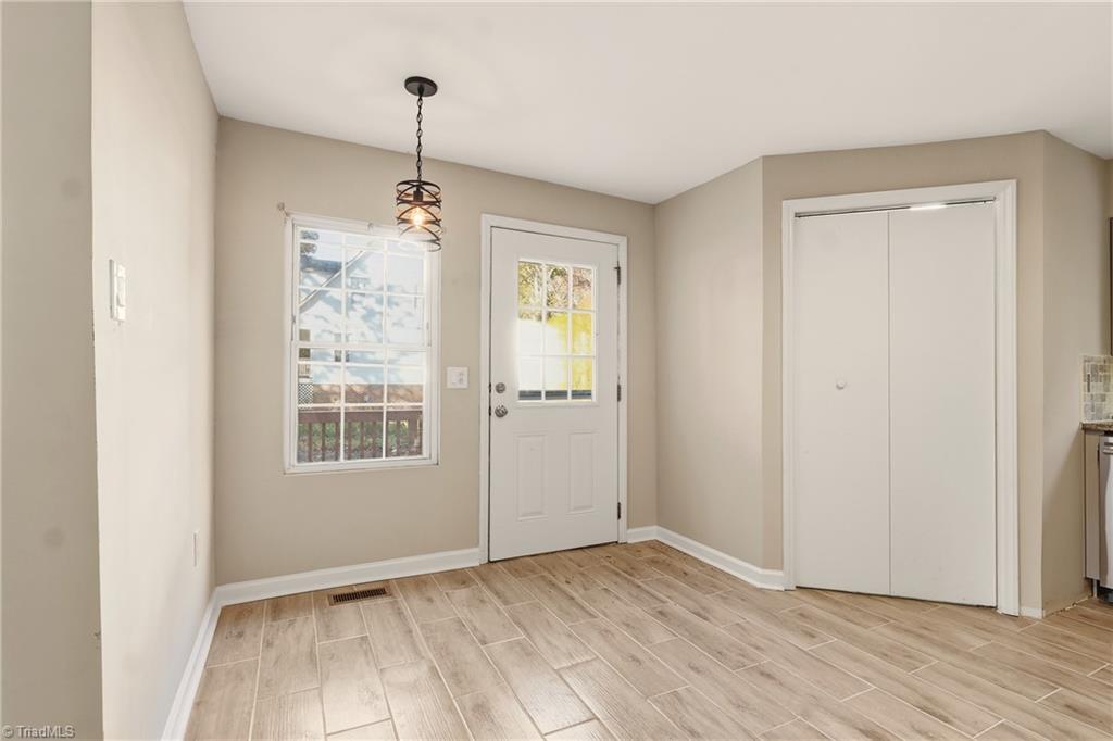 5414 Dobson Road Greensboro, NC 27410 - Photo 8 of 27