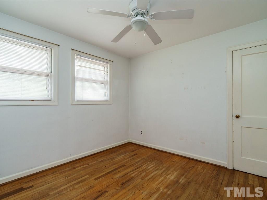 2952 Claremont Road Raleigh, NC 27608 - Photo 15 of 21