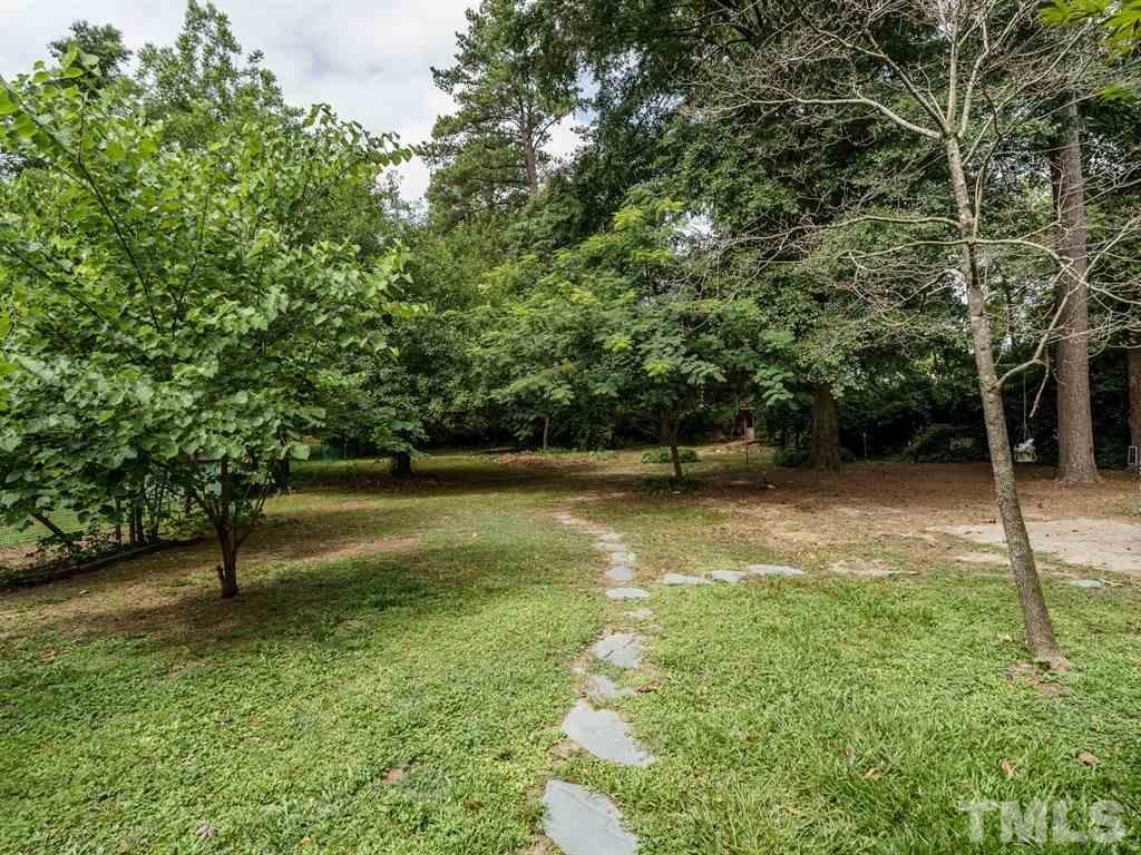 2952 Claremont Road Raleigh, NC 27608 - Photo 18 of 21