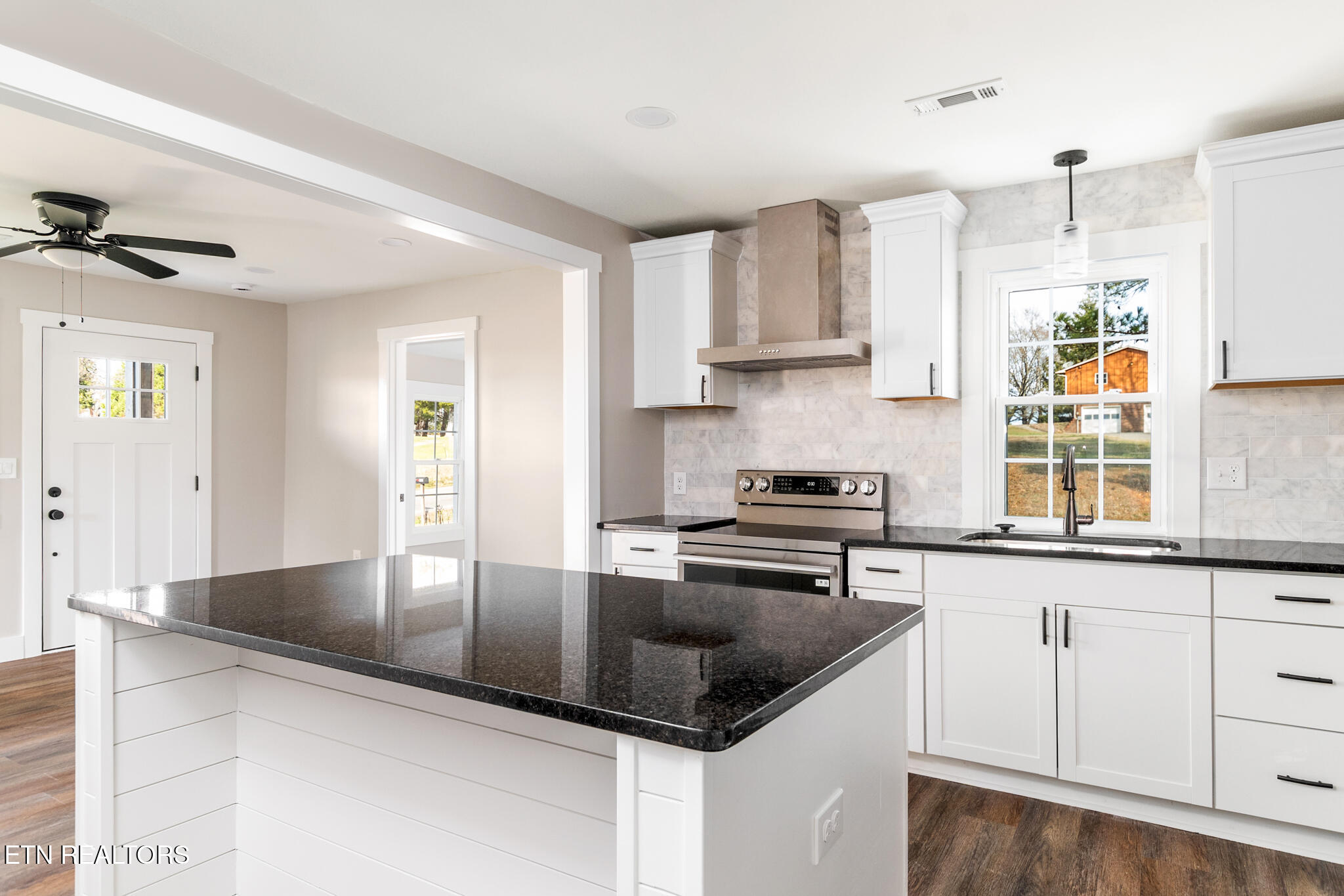 1447-1451 West Hunt Road Maryville, TN 37801 - Photo 11 of 58 1447_WHR-12