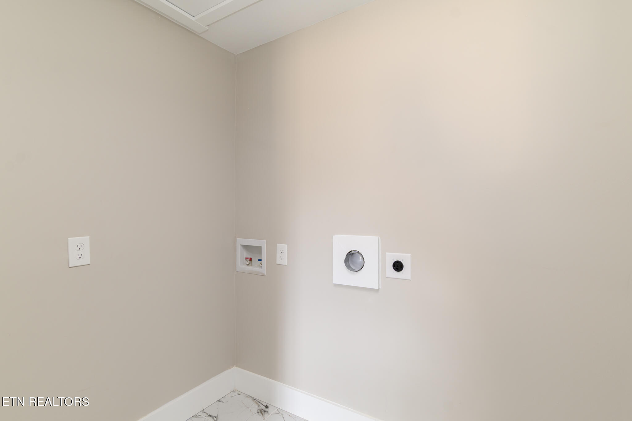 1447-1451 West Hunt Road Maryville, TN 37801 - Photo 18 of 58 1447_WHR-20