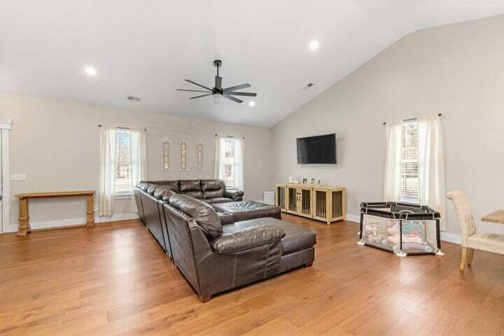 309 Meadow Walterboro, SC 29488 - Photo 14 of 29 20230322183959503251000000-o