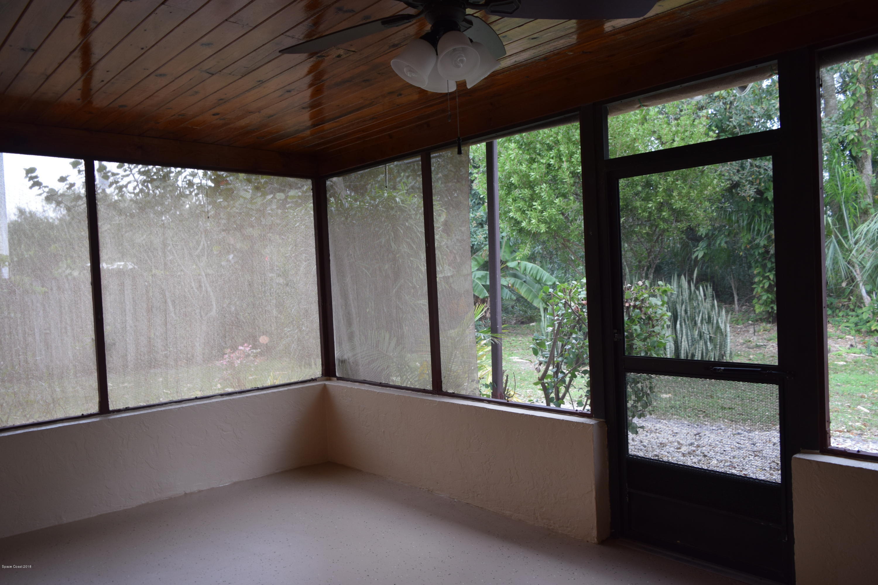 228 Lee Road Melbourne, FL 32904 - Photo 12 of 18 DSC_0277