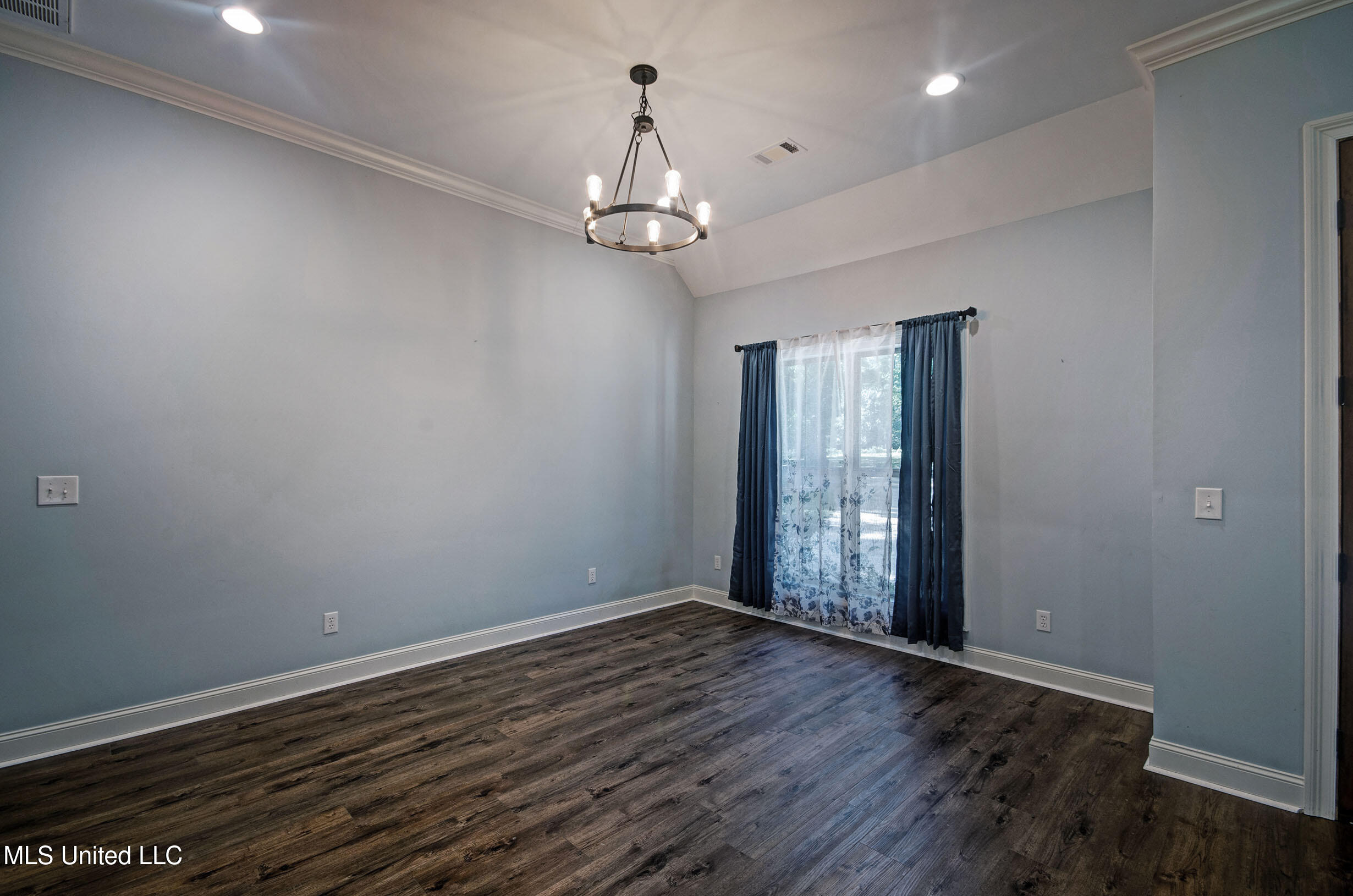 2072 Quail Hill Road Brandon, MS 39042 - Photo 5 of 53 IMGP6945_6_7