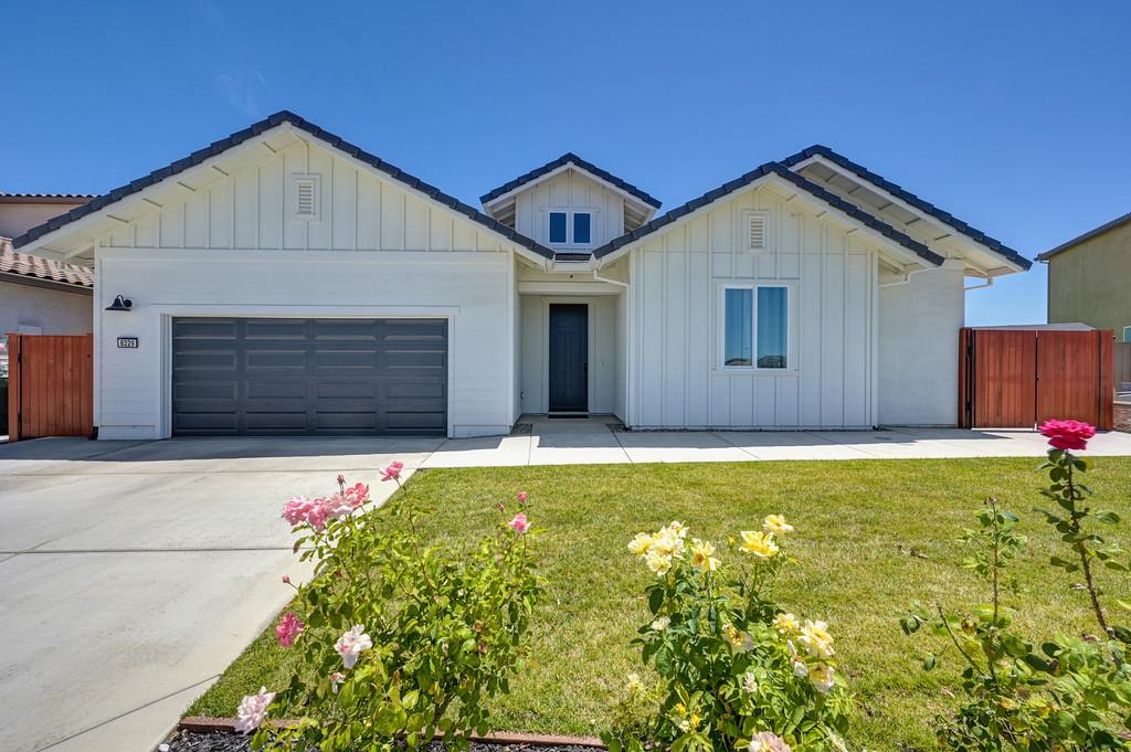 8229 Poppy Rdg Circle Elk Grove, CA 95757 - Photo 5 of 75