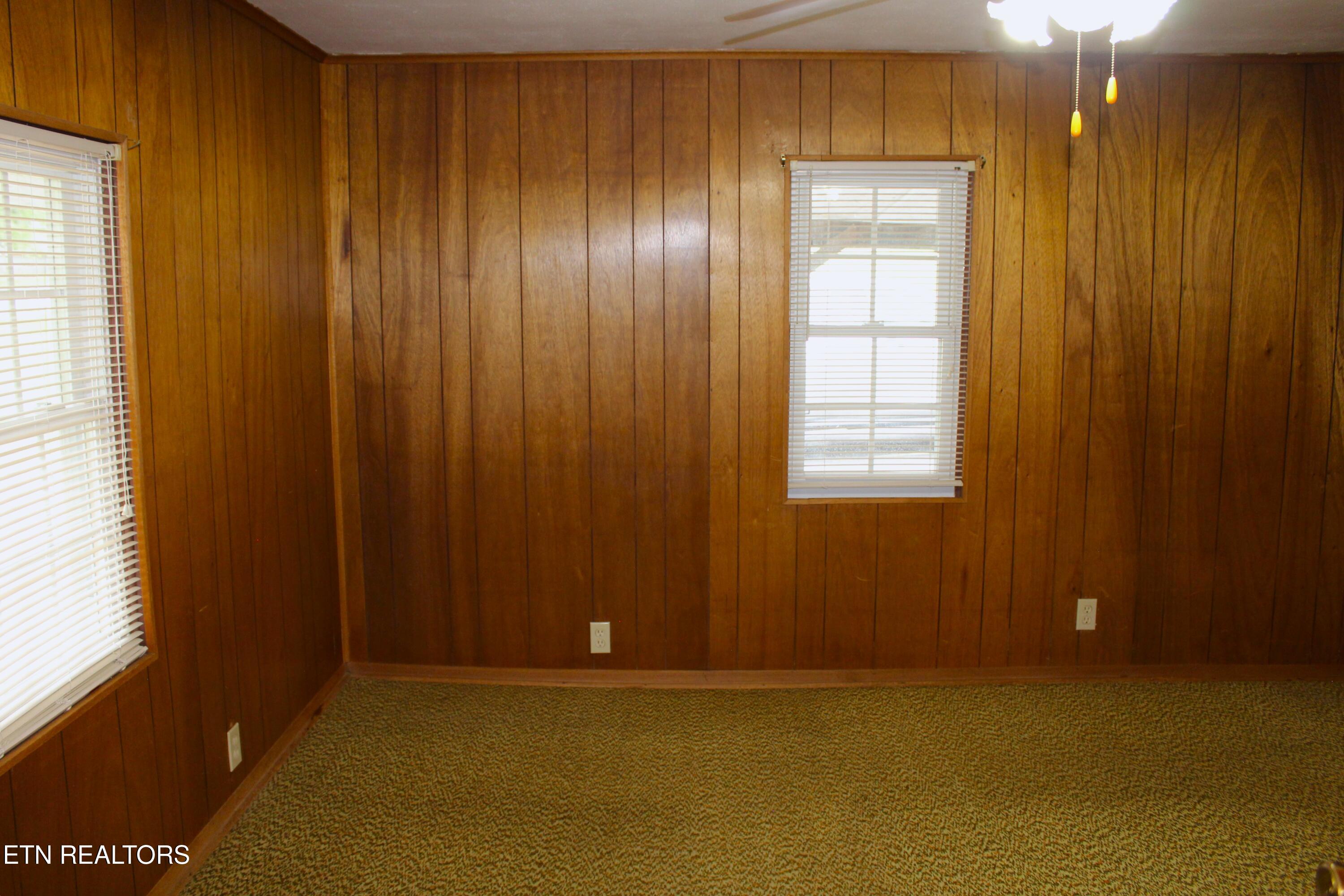 1507 Paris Road Knoxville, TN 37912 - Photo 23 of 29 IMG_5335