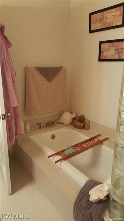 30125 Meadow Ridge South Farmington Hills, MI 48334 - Photo 20 of 31