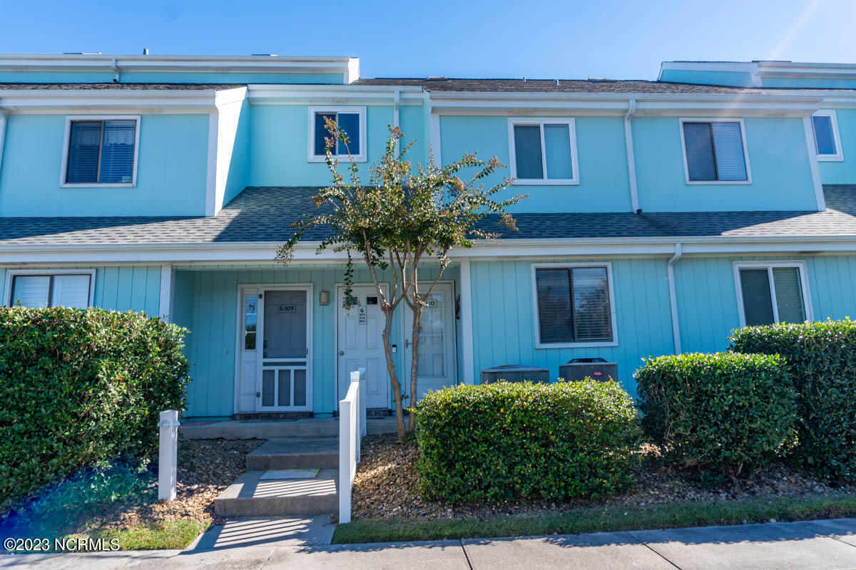 9201 Coast Guard Road, Unit G110 Emerald Isle, NC 28594 - Photo 2 of 33 Entrance