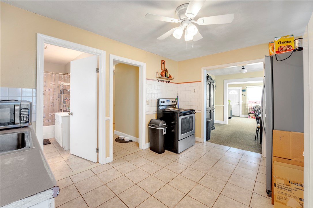 103 Appleton Street Cranston, RI 02910 - Photo 11 of 24