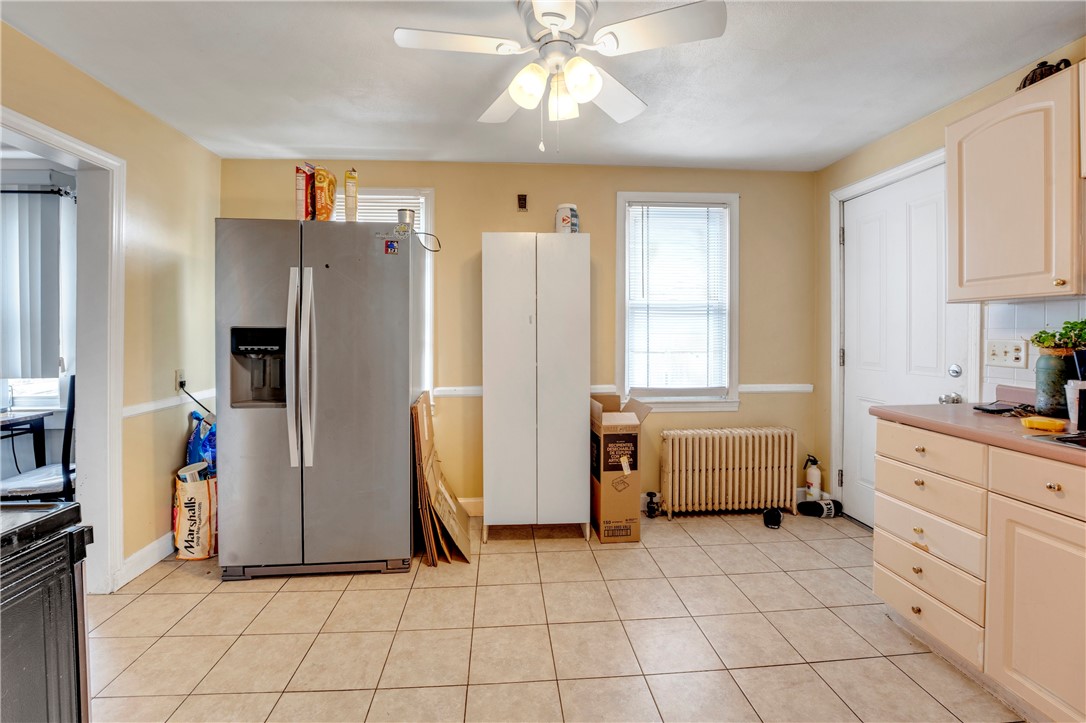 103 Appleton Street Cranston, RI 02910 - Photo 10 of 24