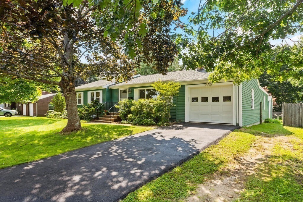36 Sharon Road Hamilton, MA 01982 - Photo 2 of 29 Gallery Image 2