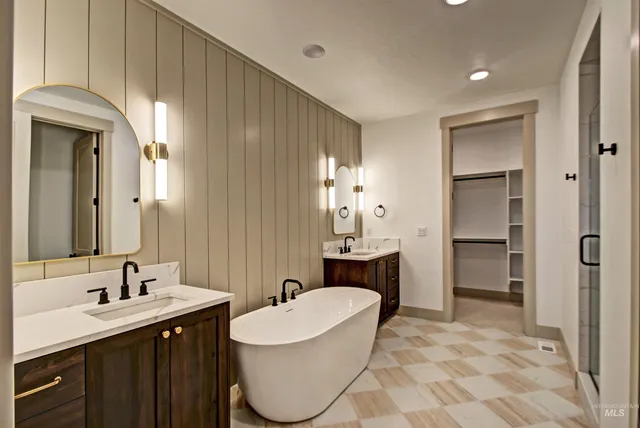 $1,290,000 | 3366 West Golden Barrel Street, Eagle, ID 83616