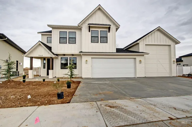 $1,290,000 | 3366 West Golden Barrel Street, Eagle, ID 83616