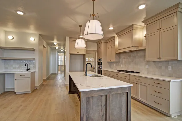 $1,290,000 | 3366 West Golden Barrel Street, Eagle, ID 83616