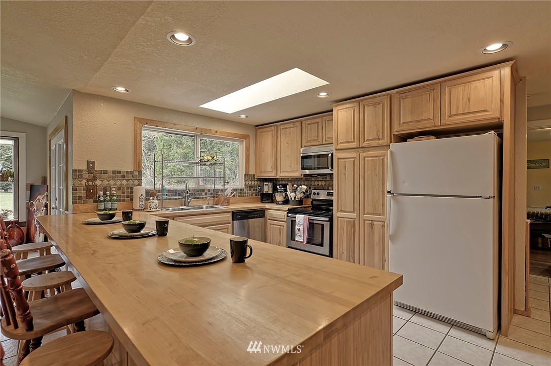 26402 Tronson Road Arlington, WA 98223 - Photo 7 of 30 Gallery Image 7