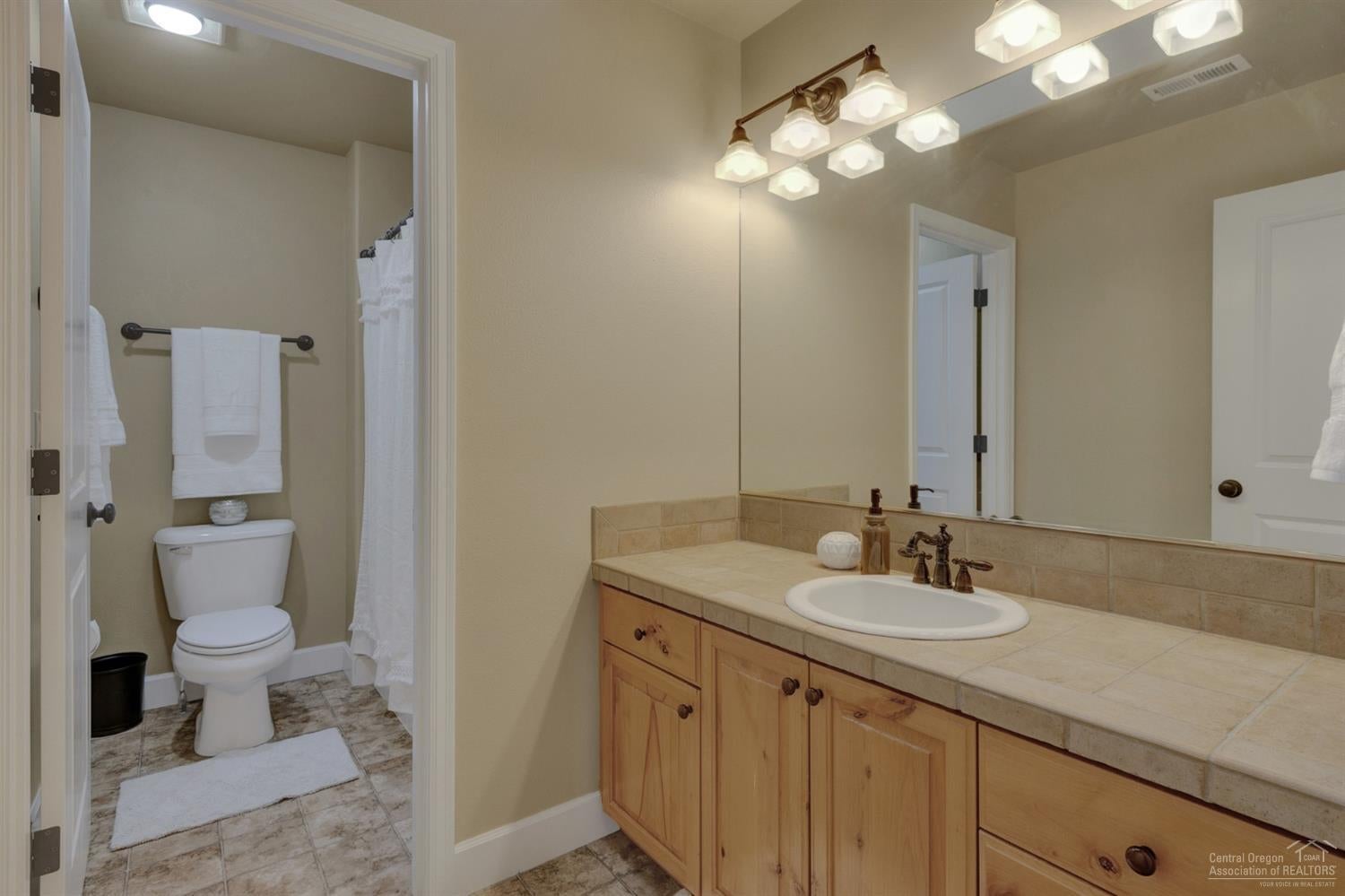 758 Northwest 28th Loop Redmond, OR 97756 - Photo 13 of 22 Additional Photo