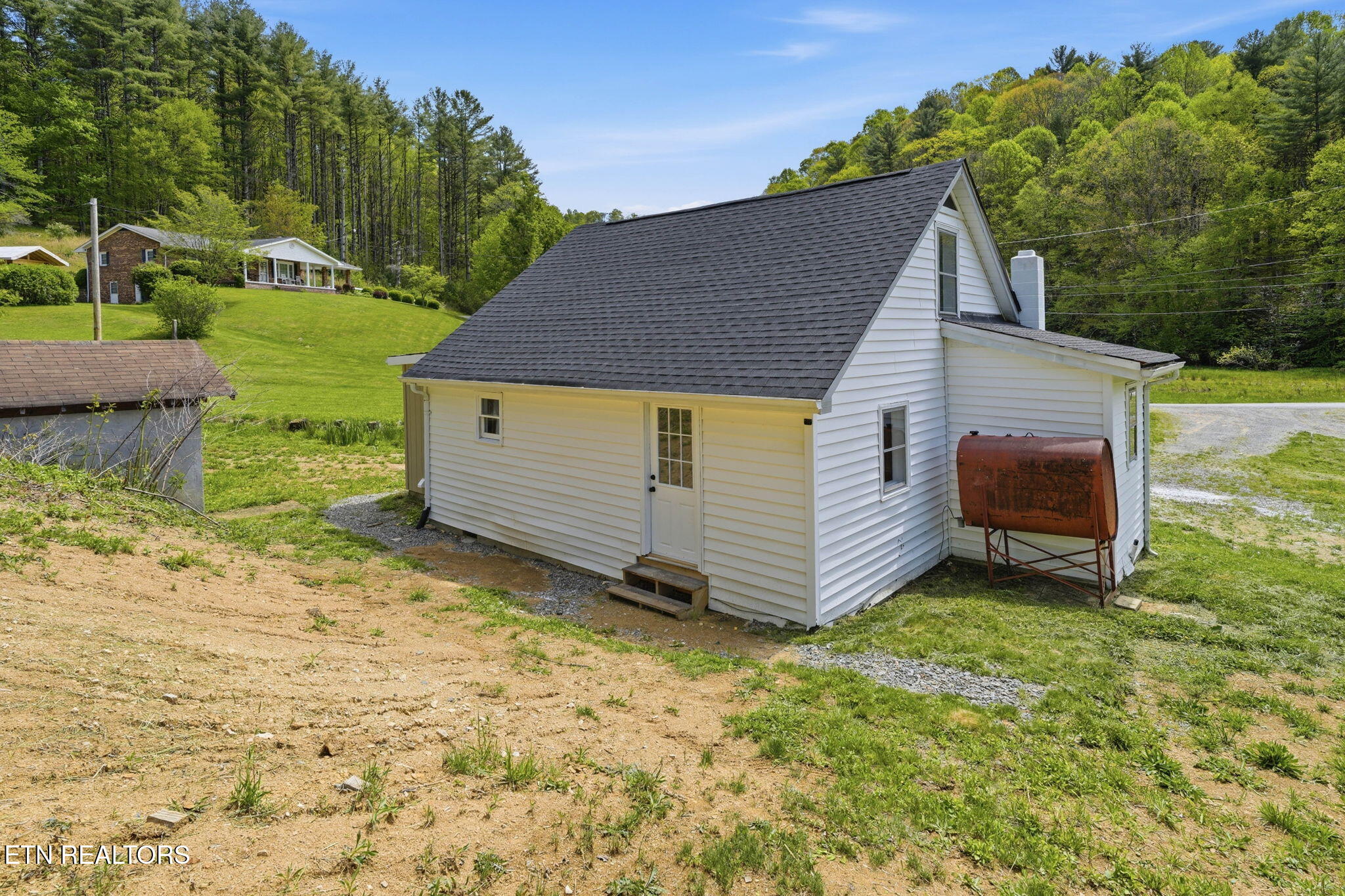 933 Hubert Taylor Road Mountain City, TN 37683 - Photo 22 of 26 22-web-or-mls-933 Hubert Taylor Rd-29