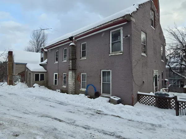 $145,000 | 130 Sunapee Street, Newport, NH 03773