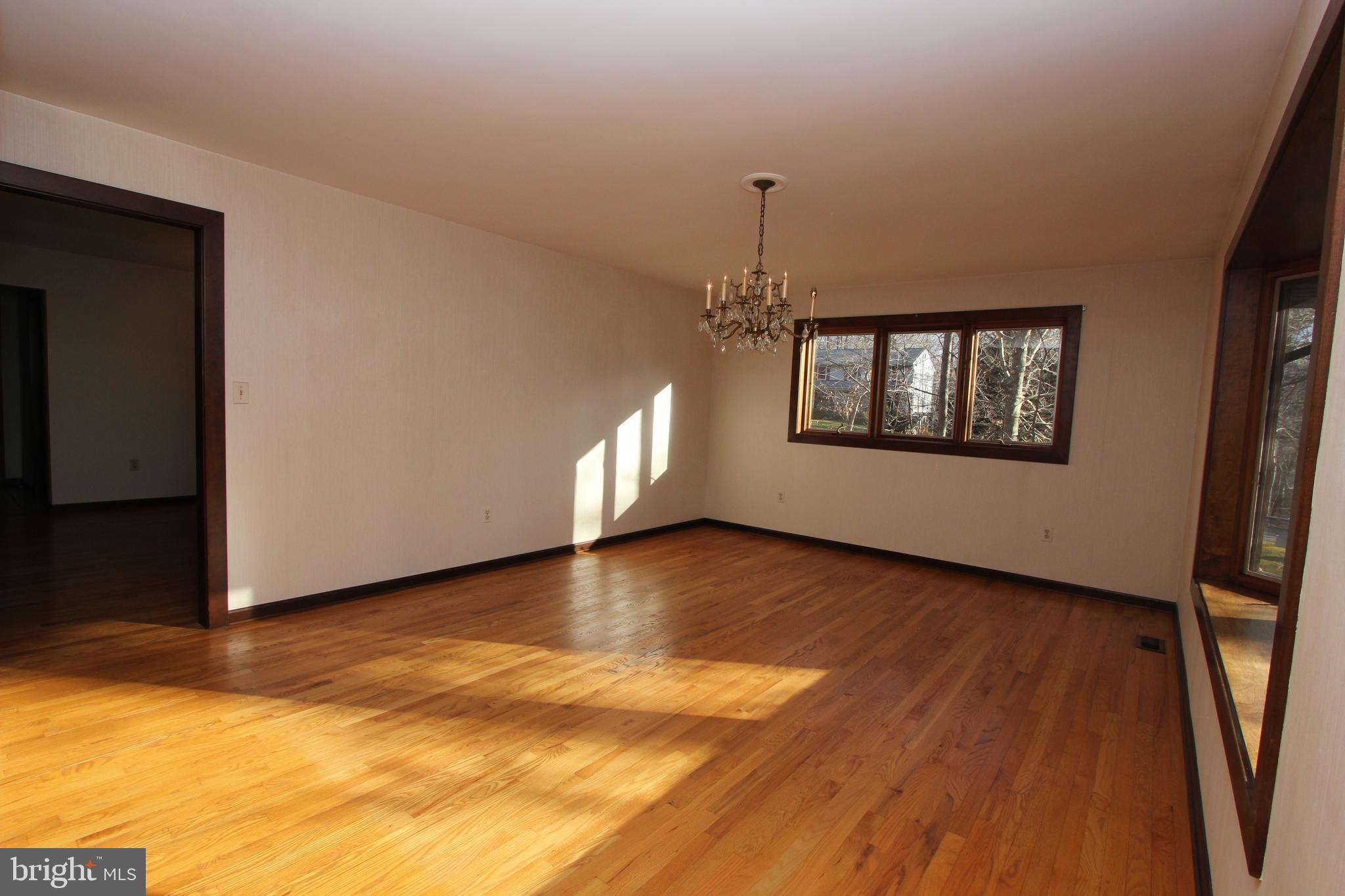 10264 Greystone Road Manassas, VA 20111 - Photo 14 of 38 Dining Room