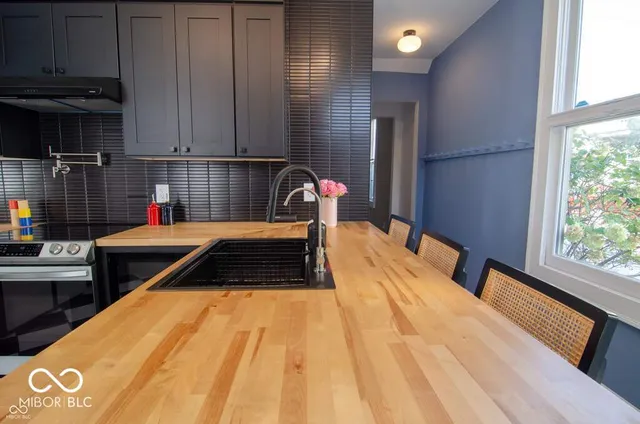 $2,800 | 607 Lord Street, Indianapolis, IN 46202