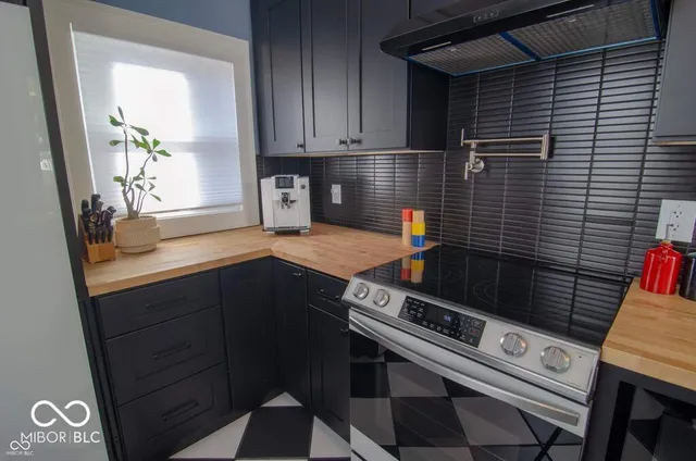 $2,800 | 607 Lord Street, Indianapolis, IN 46202