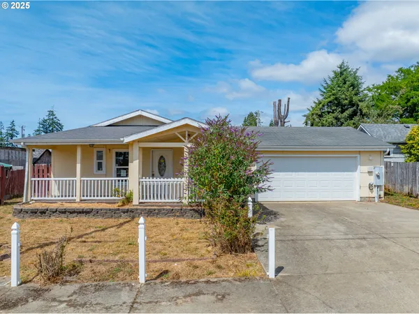 $190,000 | 1829 East Willow Street, Myrtle Point, OR 97458