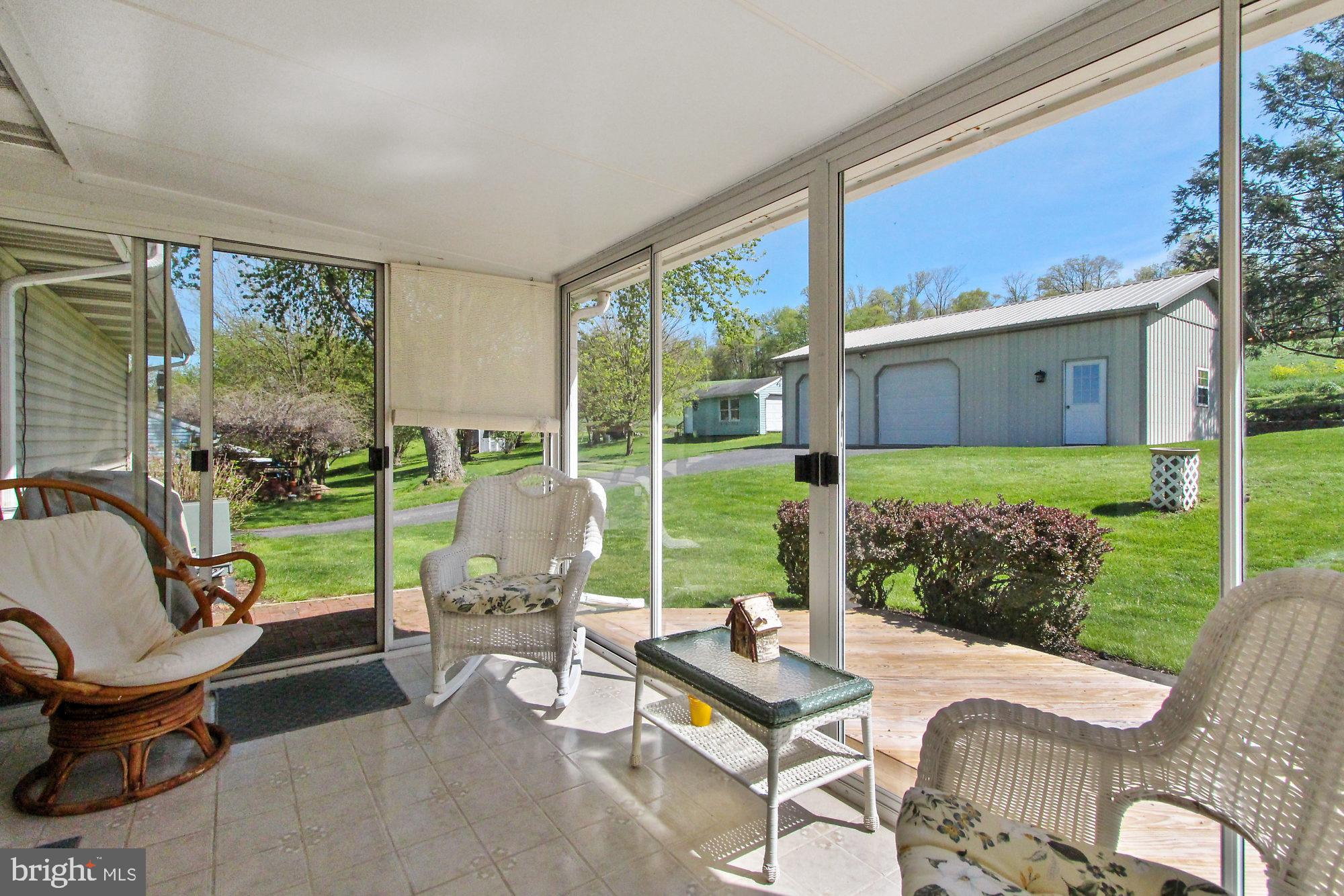 2336 Turnpike Road Elizabethtown, PA 17022 - Photo 20 of 25 Sunroom