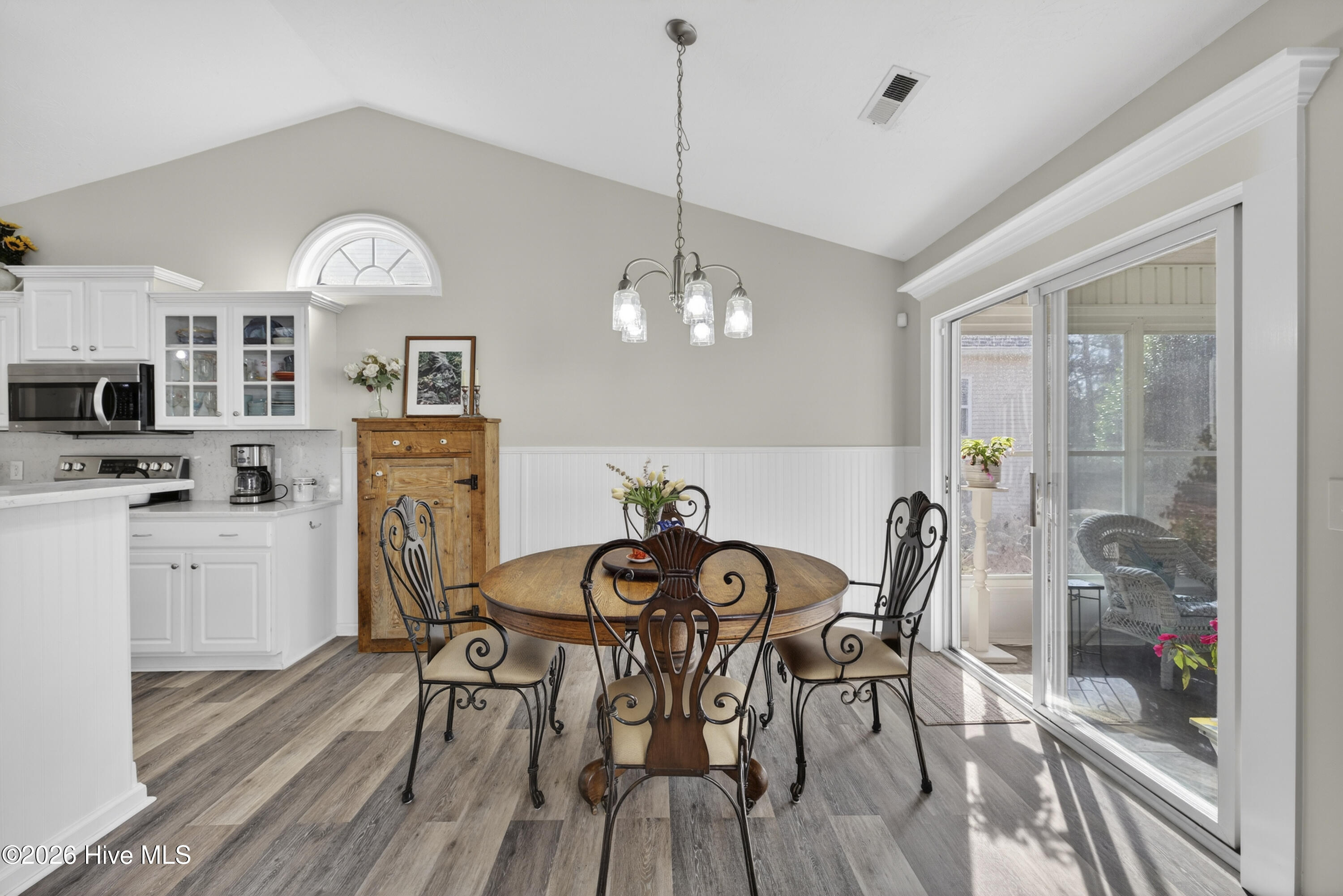 400 Azalea Drive Hampstead, NC 28443 - Photo 12 of 37 400AzaleaDrive-19