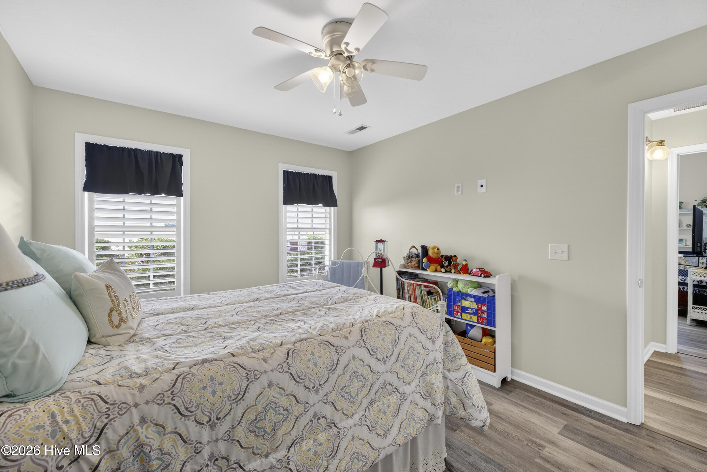 400 Azalea Drive Hampstead, NC 28443 - Photo 27 of 37 400AzaleaDrive-38