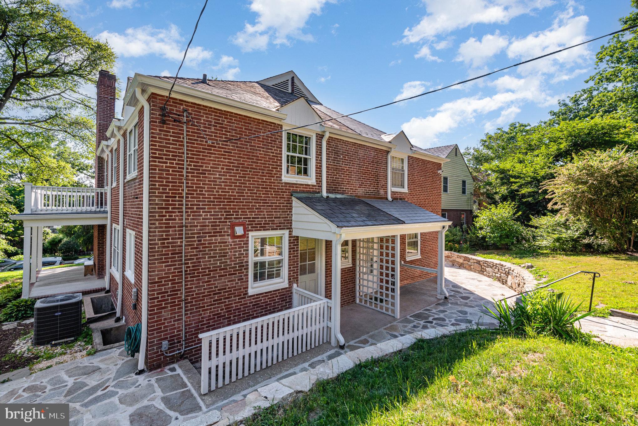 4009 Deepwood Road Baltimore, MD 21218 - Photo 32 of 40 Side View