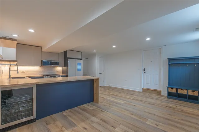 $2,640 | 1732 West Beach Avenue, Unit G, Chicago, IL 60622