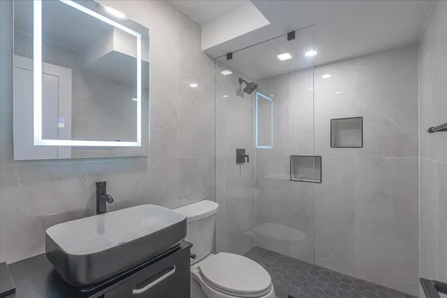 $2,640 | 1732 West Beach Avenue, Unit G, Chicago, IL 60622