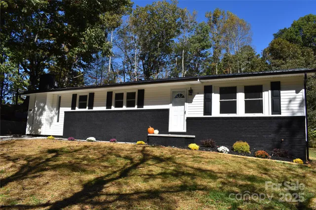 $295,900 | 159 Bradley Street, Nebo, NC 28761