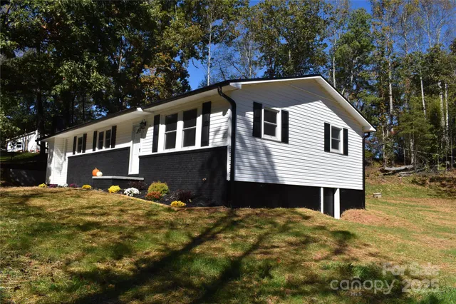 $295,900 | 159 Bradley Street, Nebo, NC 28761