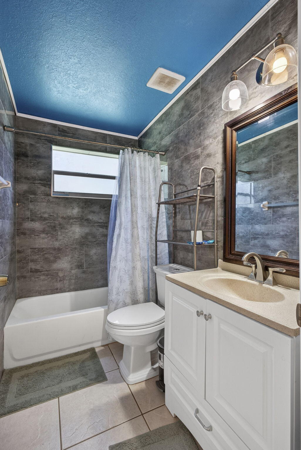 17851 62nd Road North Loxahatchee, FL 33470 - Photo 25 of 55 Guest Bathroom