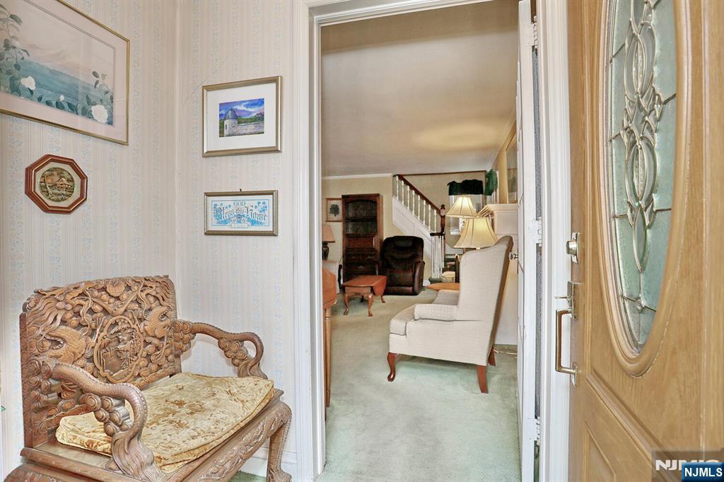 669 Ramapo Road Teaneck, NJ 07666 - Photo 3 of 34