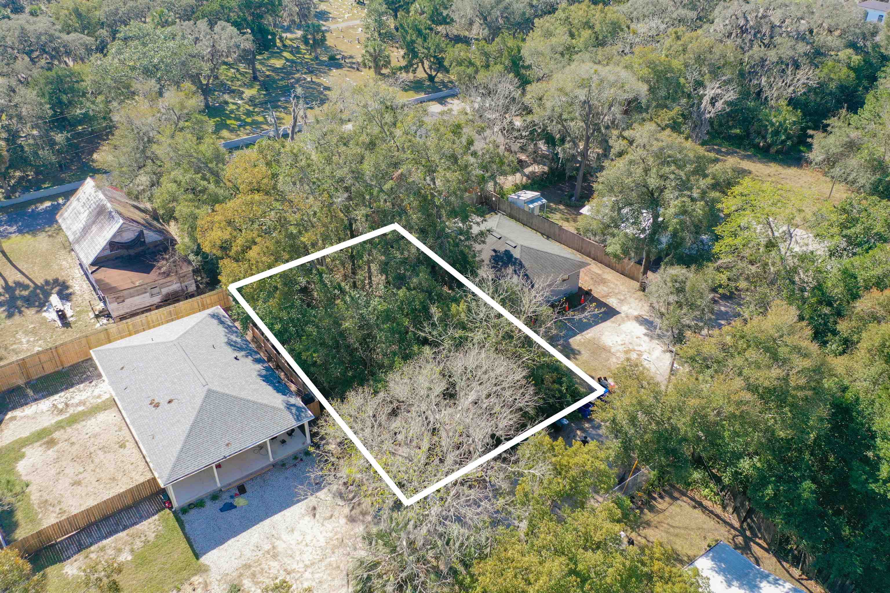 587 Julia Street St. Augustine, FL 32084 - Photo 2 of 12