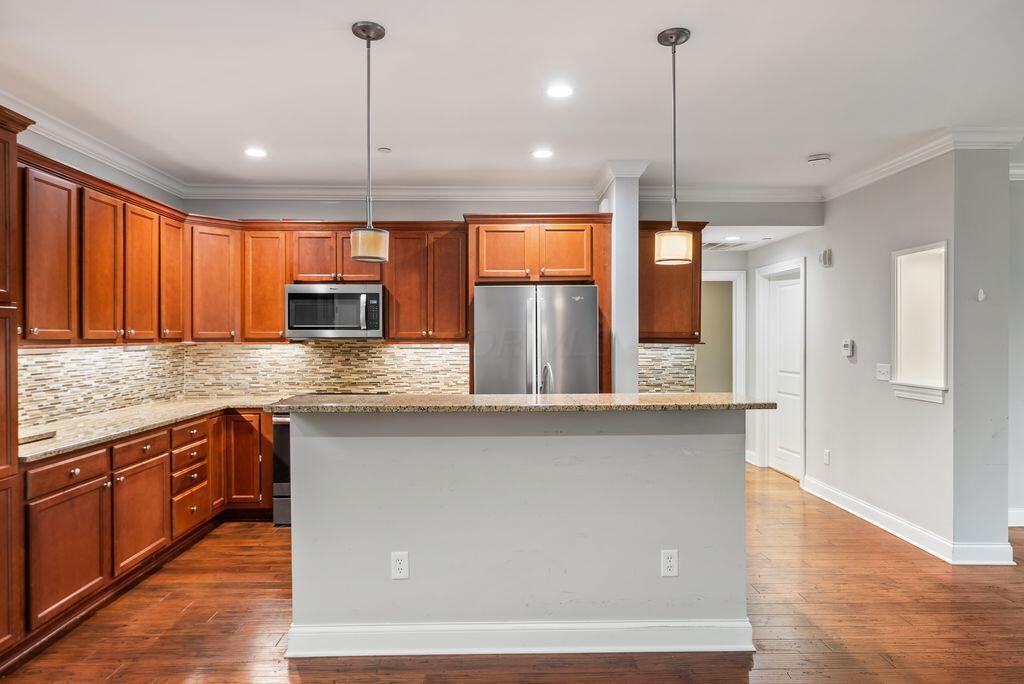 3175 Tremont Road, Unit 409 Columbus, OH 43221 - Photo 14 of 42 DSC06909