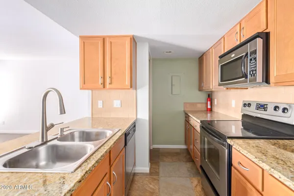 $1,099 | 200 East Southern Avenue, Unit 203, Tempe, AZ 85282