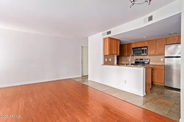 $1,099 | 200 East Southern Avenue, Unit 203, Tempe, AZ 85282