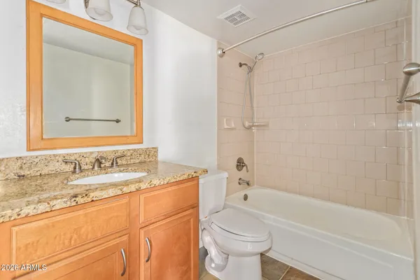 $1,099 | 200 East Southern Avenue, Unit 203, Tempe, AZ 85282