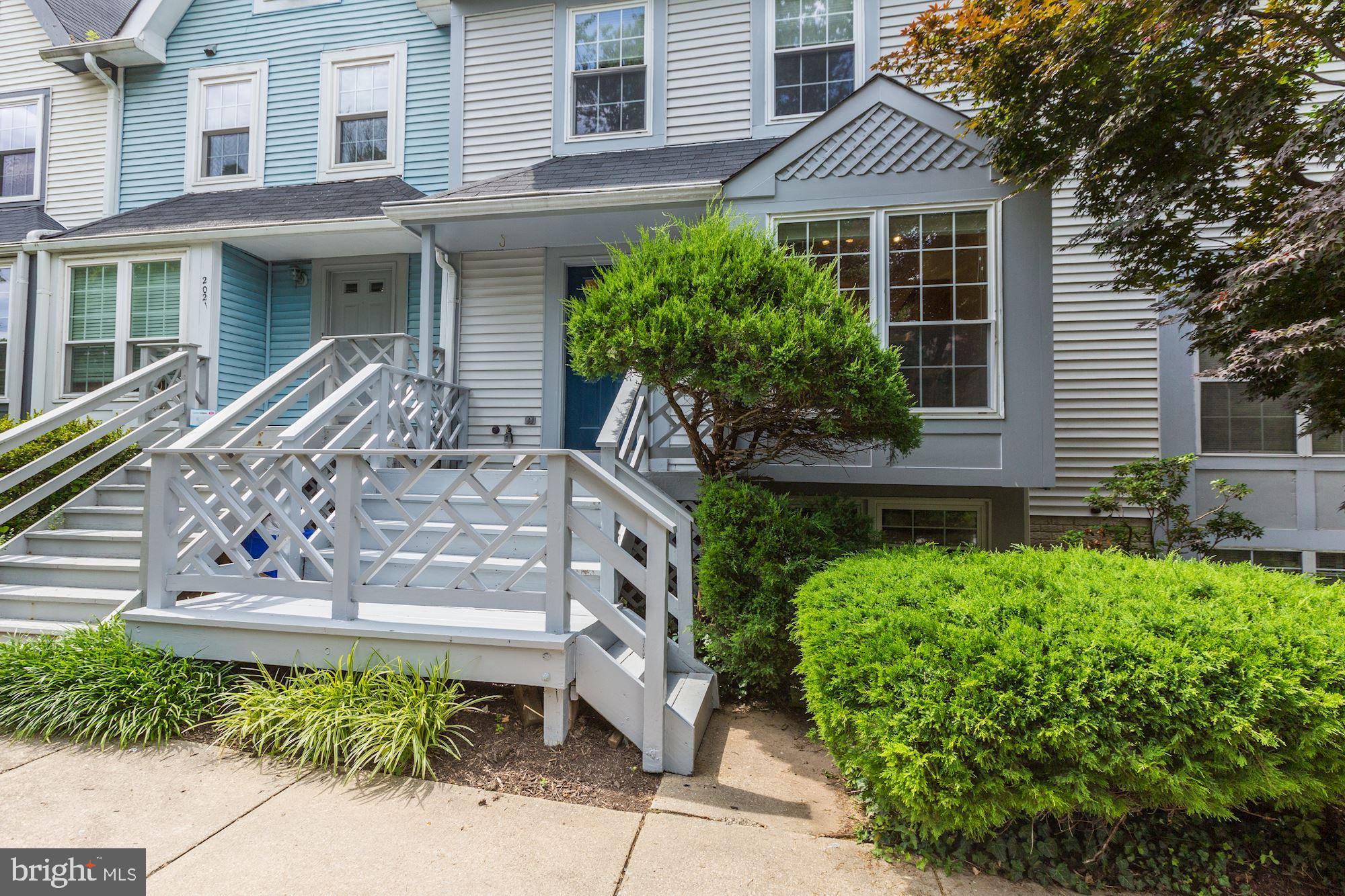 2019 Lyttonsville Road Silver Spring, MD 20910 - Photo 2 of 28 Home Front