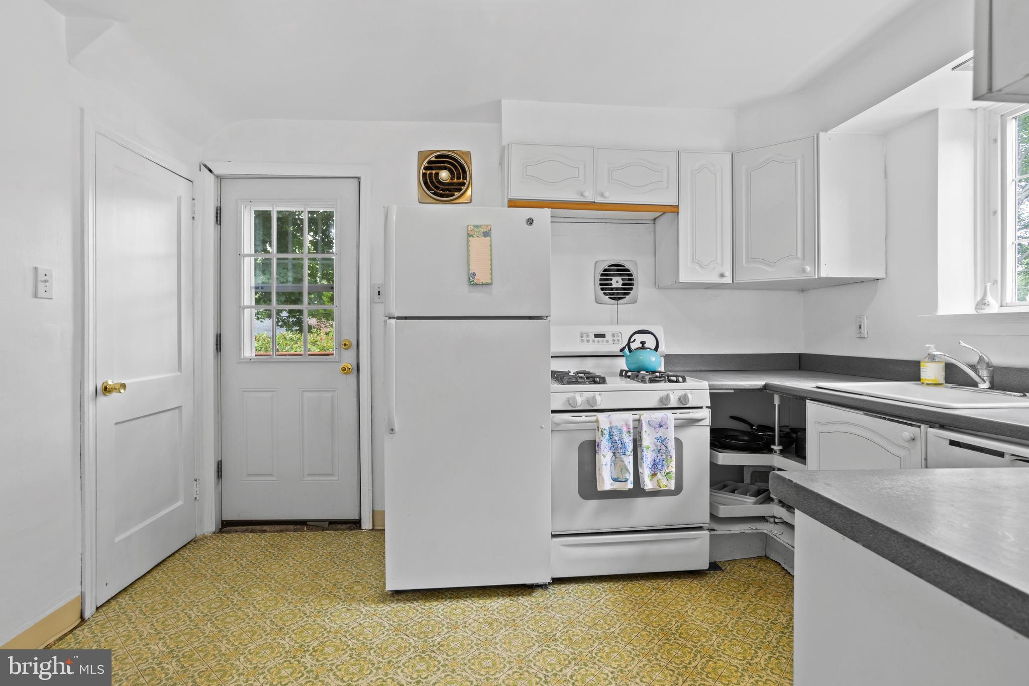 610 Prospect Road Springfield, PA 19064 - Photo 9 of 27