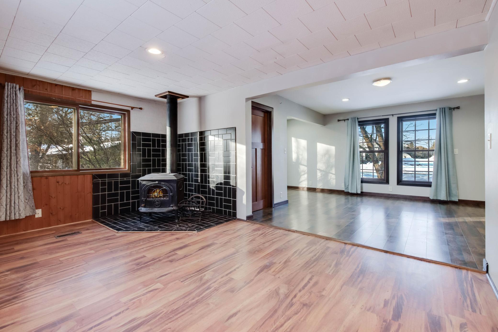 1155 Mansfield Street Chippewa Falls, WI 54729 - Photo 4 of 48